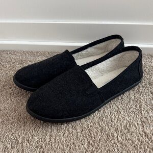 Airwalk Women’s Black Slip-On Loafers, Fleece Lined, Size 8.5